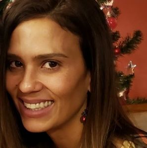 Meet your Posher, Simone